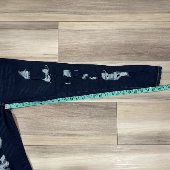 NWT REVAMPED DENIM High Rise Distressed Jeans with Stretch Size 00 - Picture 8 of 9